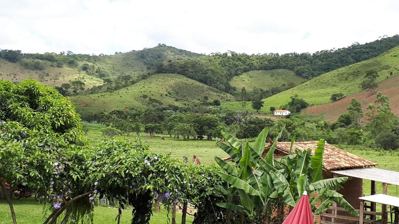 Pousada Chales Dos Montes Santana dos Montes Exteriör bild